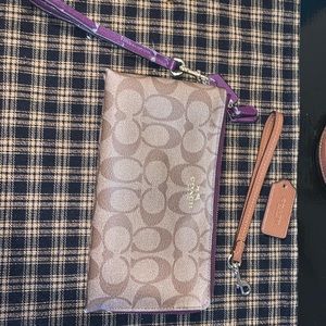 USED coach wristlet
